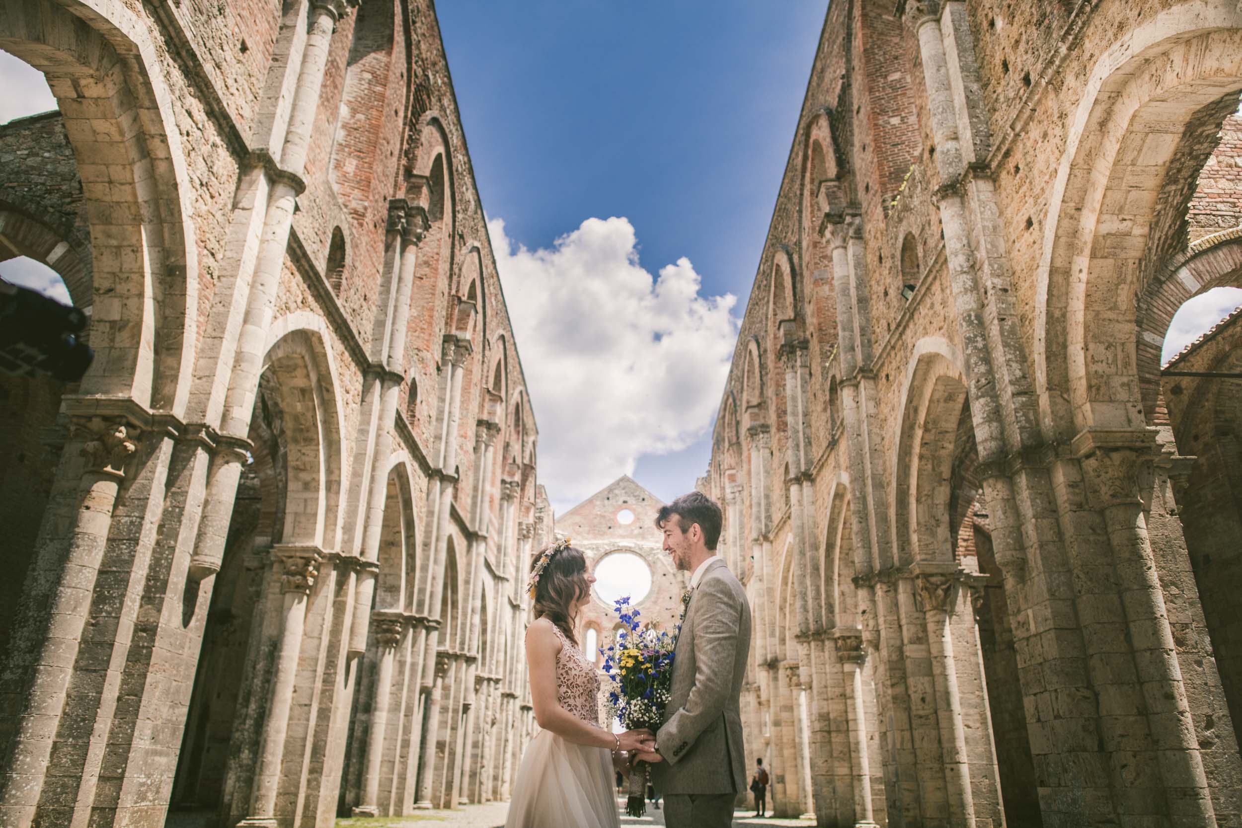 GETTING MARRIED IN SAN GALGANO ABBEY TUSCANY