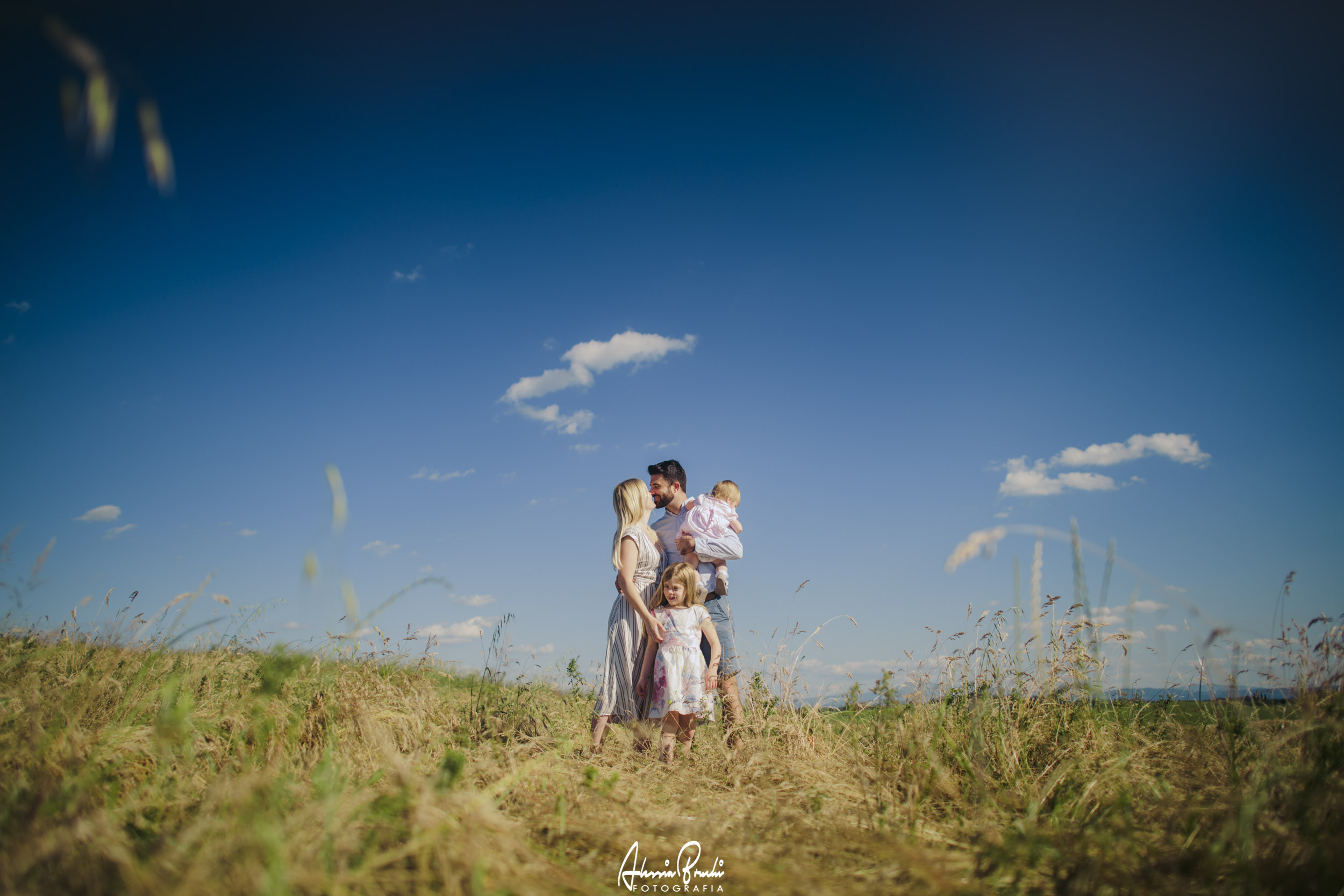 family photographer in tuscany