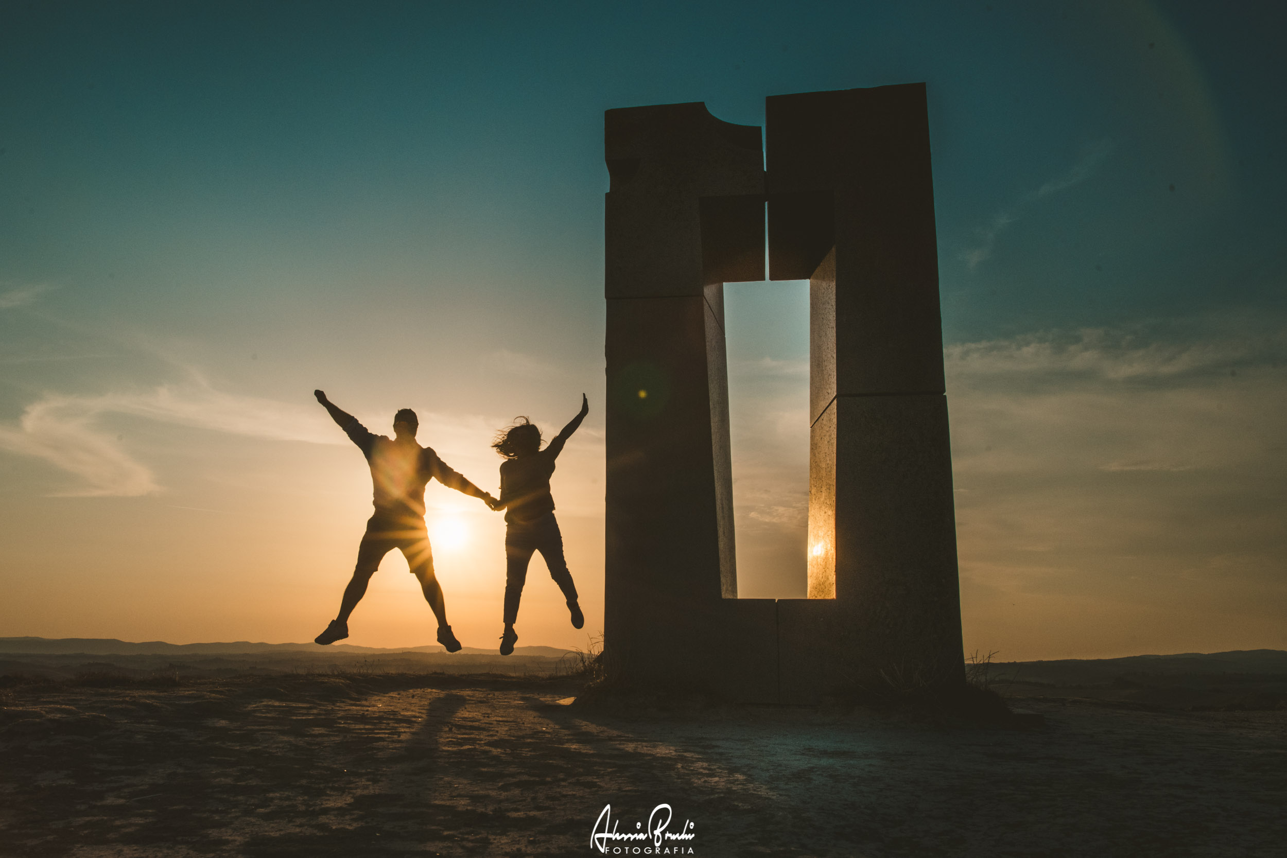 ENGAGEMENT PHOTOS IN TUSCANY