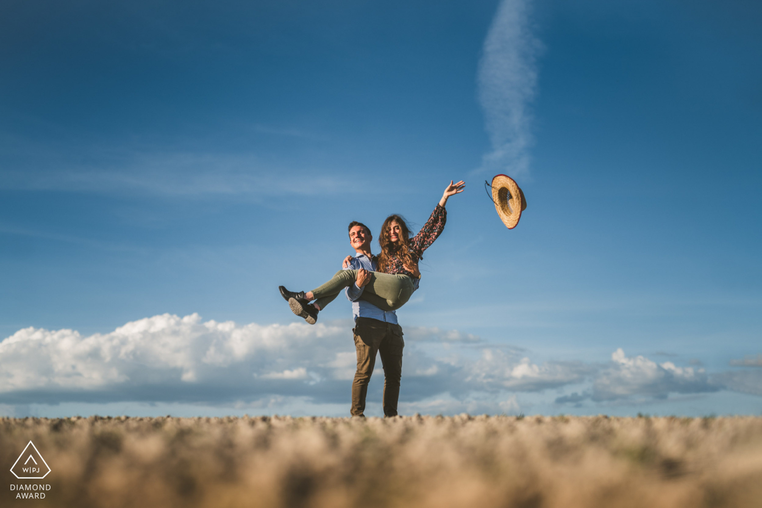 Engagement photos in Crete Senesi, Tuscany.