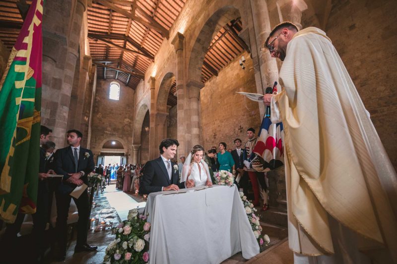 Cerimonia religiosa Pieve di Ponte allo Spino Siena Toscana